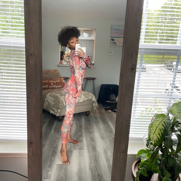 Multicolored Multicultural Long Sleeved Full Bodysuit Jumpsuit - Picture 4 of 10